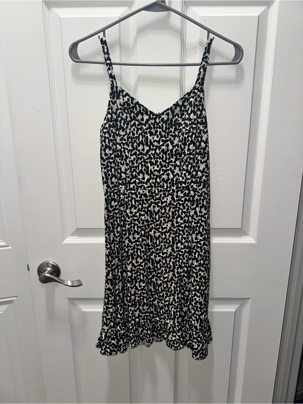 Old Navy Black and White Leopard-Print Slip Dress - Picture 2 of 5